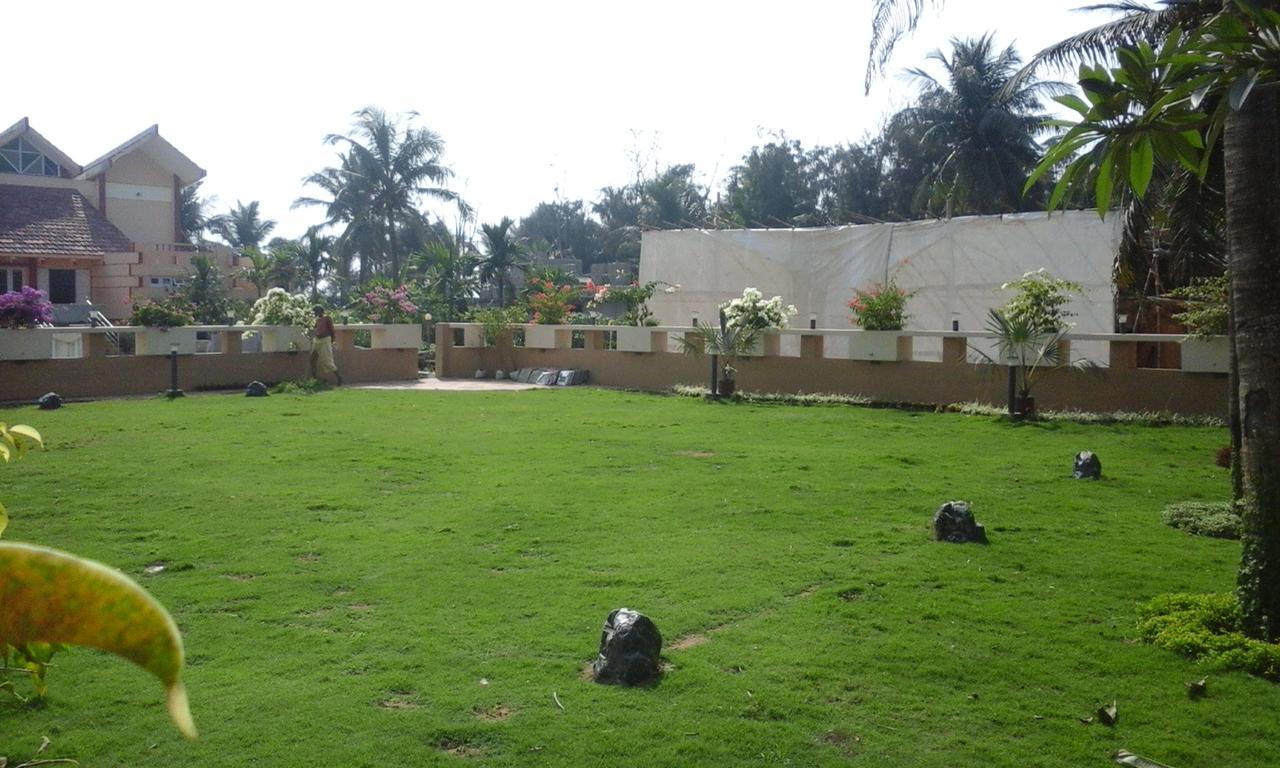 Blue Bay Resort Puri Bagian luar foto